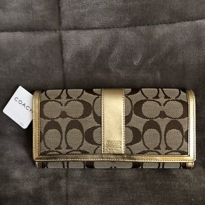 BNWT Coach Hamptons Signature Slim Wallet